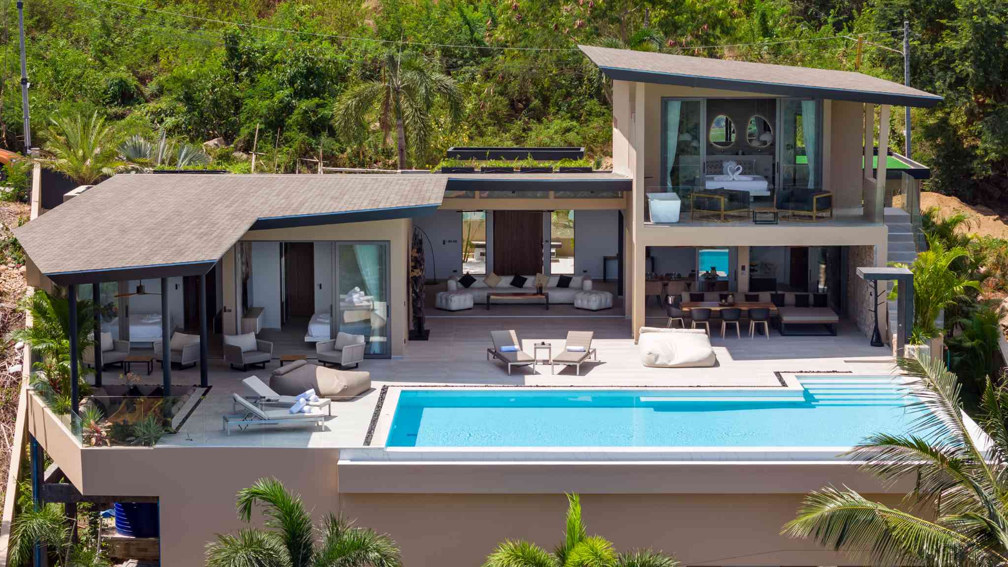 Magnificent Sea View Villa In Prime Location