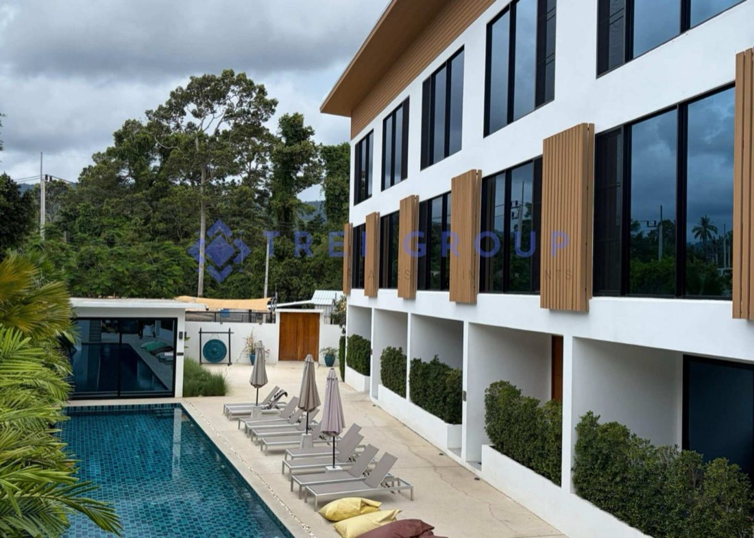 Cozy Townhouse In Prime Tropical Location